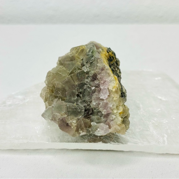 Fluorite Raw chunk #1 - Picture 3 of 6